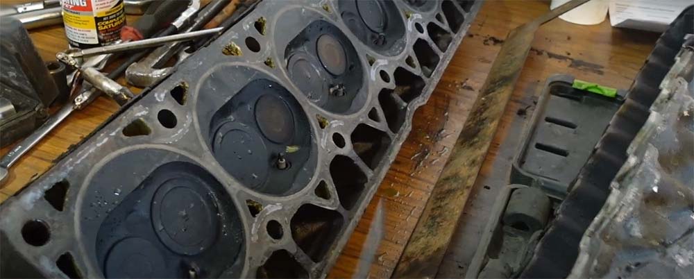 Resurfacing the Jeep 4.0L Cylinder Head: A Detailed Exploration